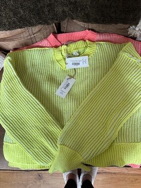 Neon Lime Ribbed Crewneck Sweater - Bright Knit Pullover